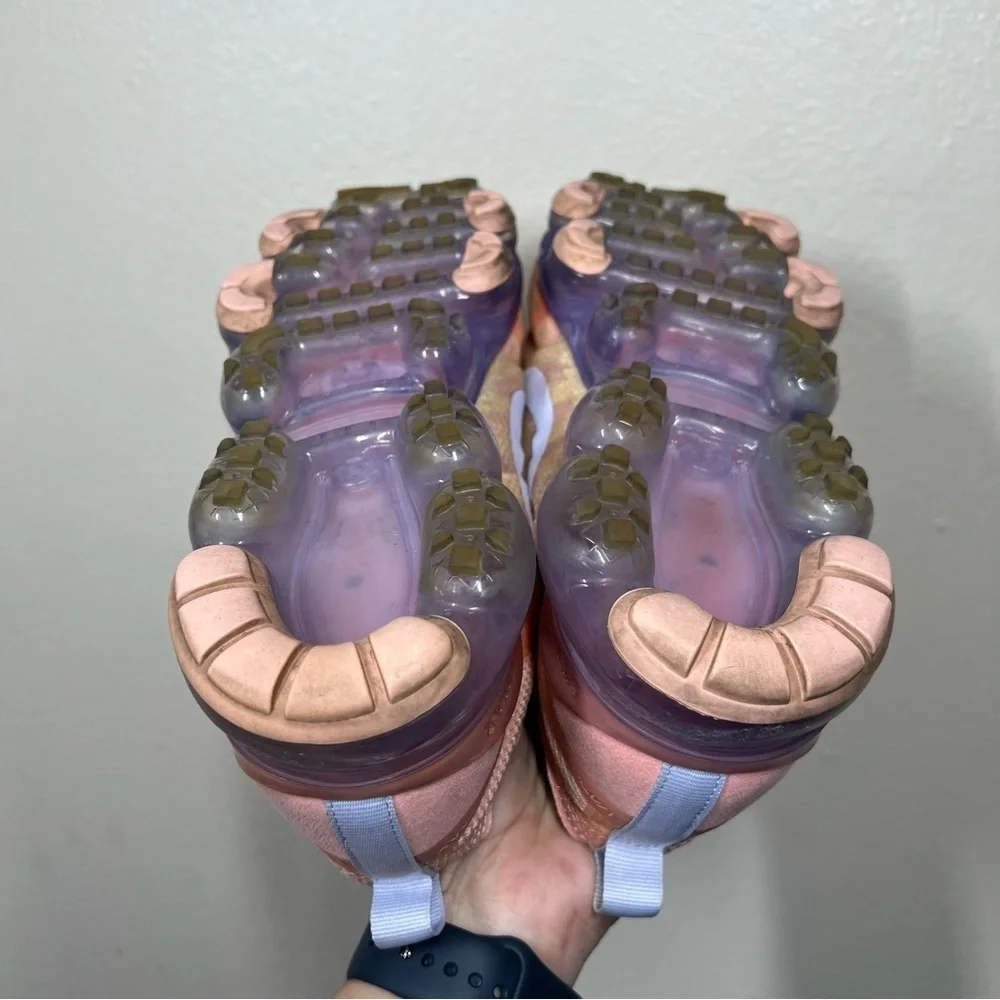 Nike Air VaporMax 2019 Running Shoes Womens Size 10 AR6632-603 Bleached Coral